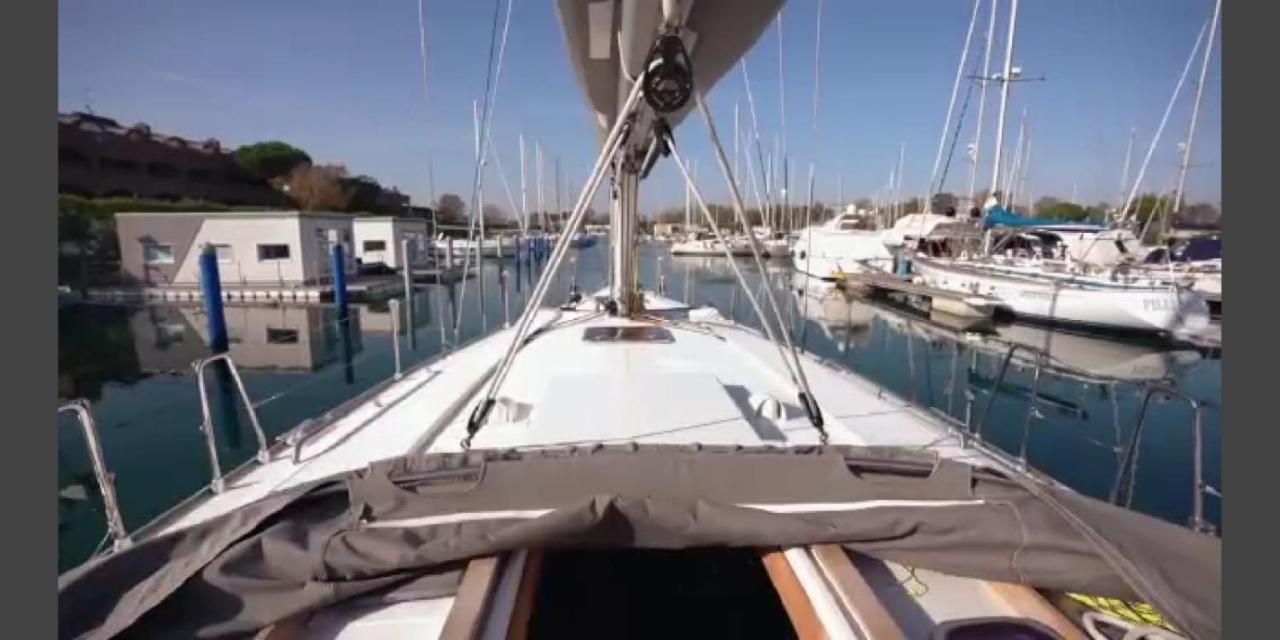 Marina Degli Estensi Floating Resort Лидо-дельи-Эстенси Экстерьер фото